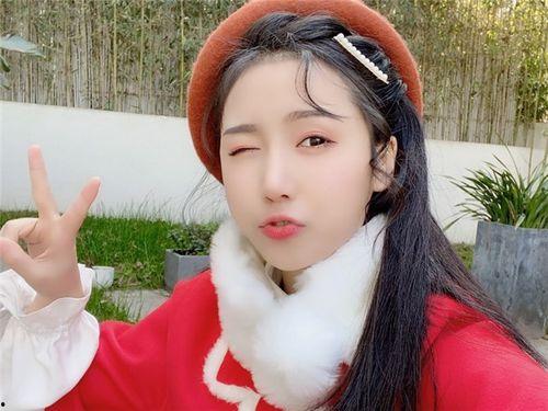 藏族女主播吃瓜视频,揭秘幕后故事与民族风情