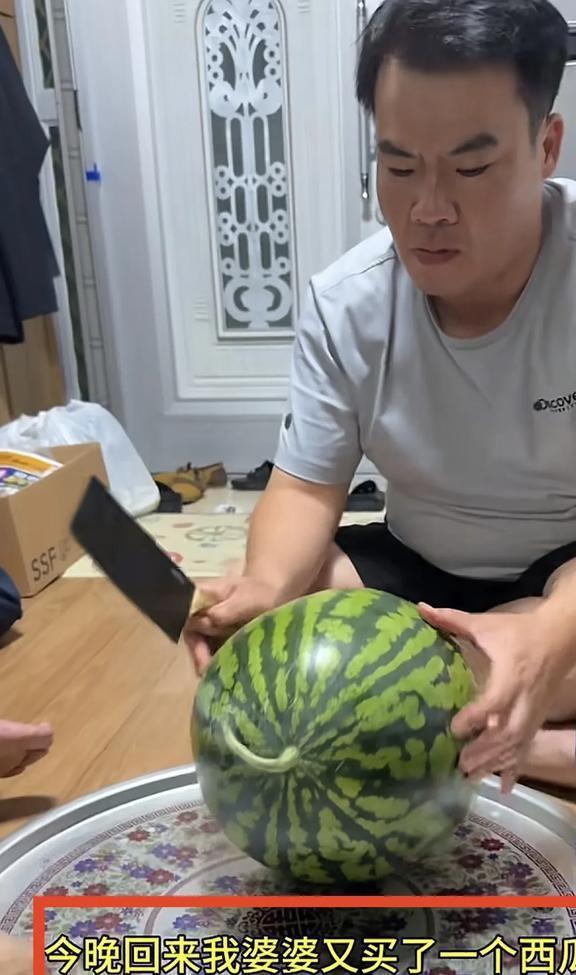 社会吃瓜,揭秘网络舆论背后的真相与现象