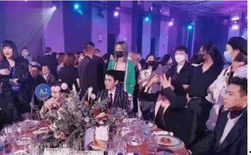 王源李现吃瓜,娱乐圈新瓜爆不停