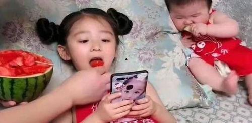 女儿爸爸吃瓜,揭秘娱乐圈背后的甜蜜与苦涩